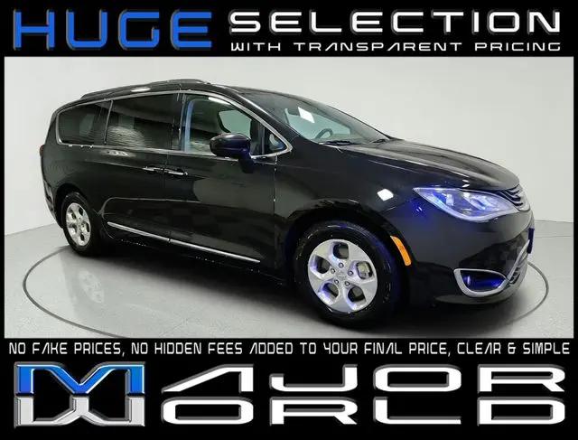 2018 Chrysler Pacifica Hybrid Touring L for sale in Long Island City, NY