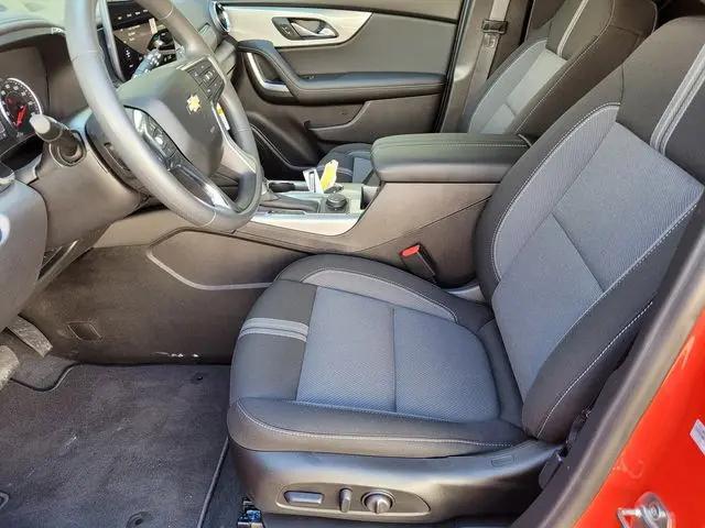 2025 Chevrolet Blazer AWD 2LT