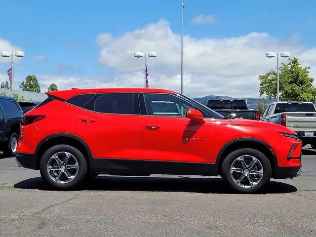 2025 Chevrolet Blazer AWD 2LT