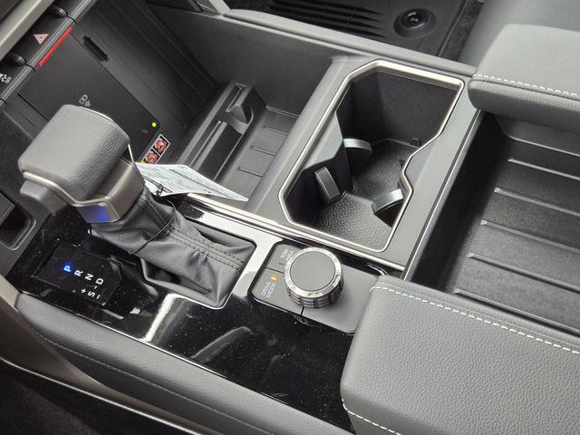 2026 Toyota Tundra Limited CrewMax 5.5' Bed