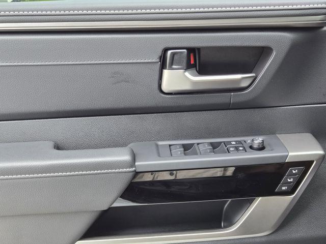 2026 Toyota Tundra Limited CrewMax 5.5' Bed