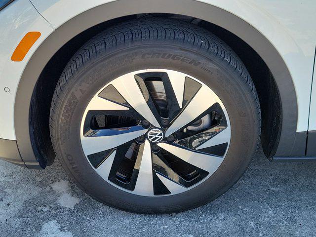 2023 Volkswagen ID.4 Pro