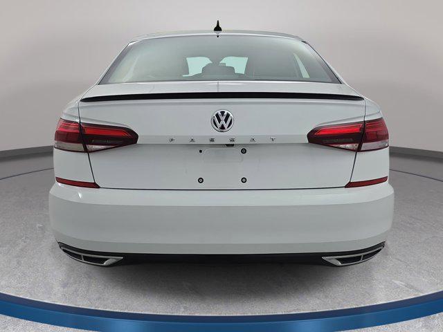 2021 Volkswagen Passat 2.0T R-Line