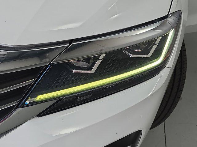 2021 Volkswagen Passat 2.0T R-Line