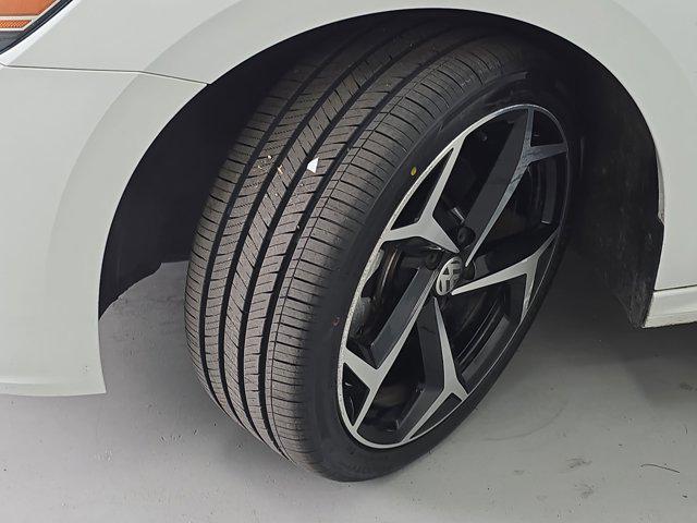 2021 Volkswagen Passat 2.0T R-Line