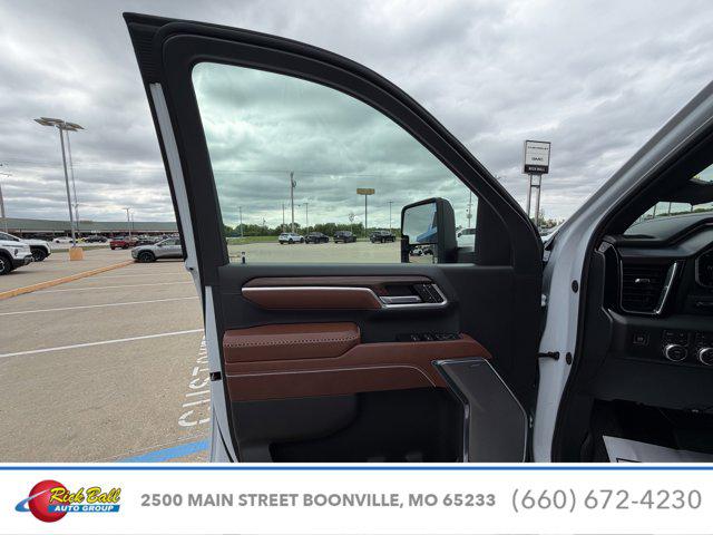 2026 GMC Sierra 2500HD Crew Cab, Standard Bed, Denali Ultimate, 4WD