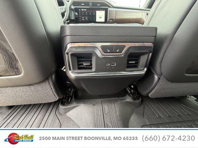 2026 GMC Sierra 2500HD Crew Cab, Standard Bed, Denali Ultimate, 4WD