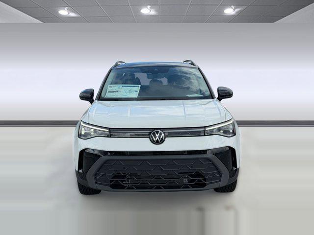 2026 Volkswagen Taos SE Black