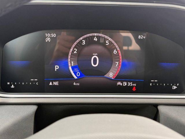 2026 Volkswagen Taos SE Black