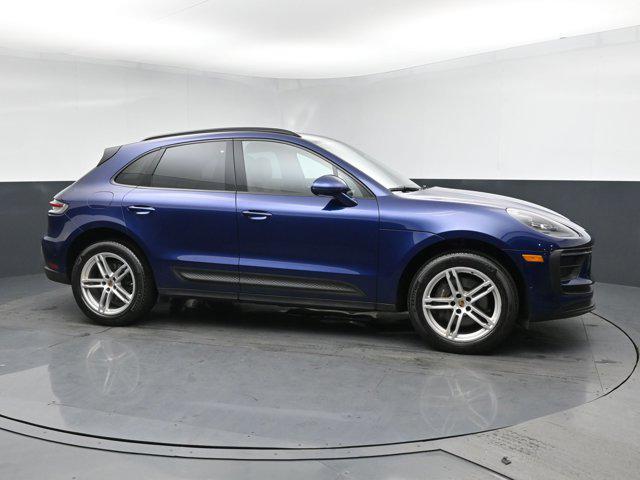 2022 Porsche Macan AWD