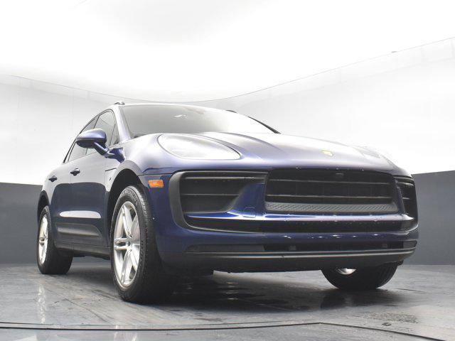 2022 Porsche Macan AWD