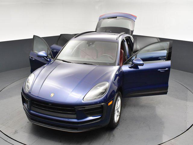 2022 Porsche Macan AWD