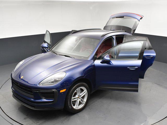 2022 Porsche Macan AWD