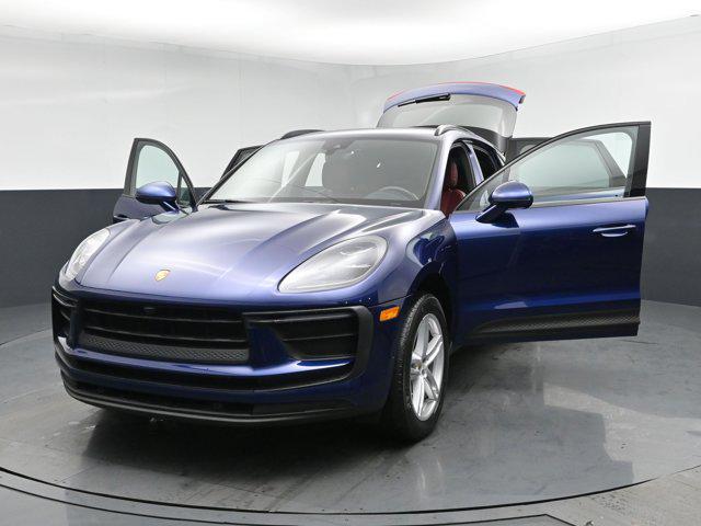2022 Porsche Macan AWD