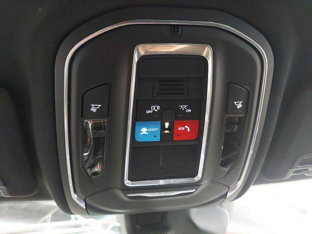 2026 Jeep Grand Cherokee Laredo 4x4