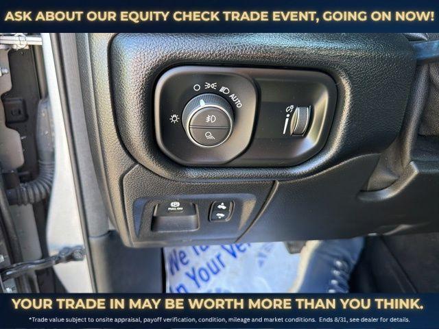 2021 Ram 1500 Big Horn Crew Cab 4x4 5'7" Box