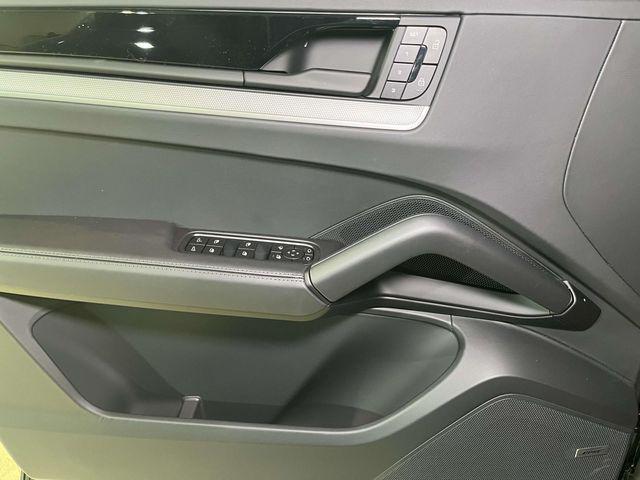 2026 Porsche Cayenne Unknown