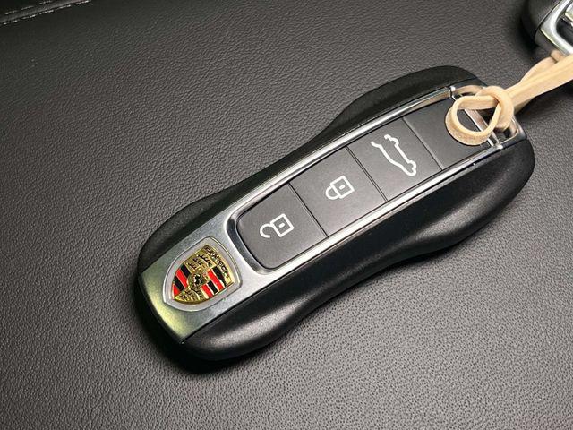 2026 Porsche Cayenne Unknown