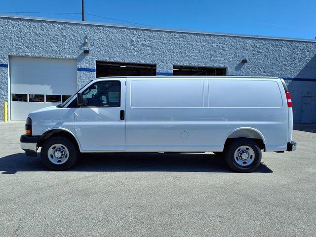 2026 Chevrolet Express Cargo Van 2500 Extended Wheelbase, WT, RWD