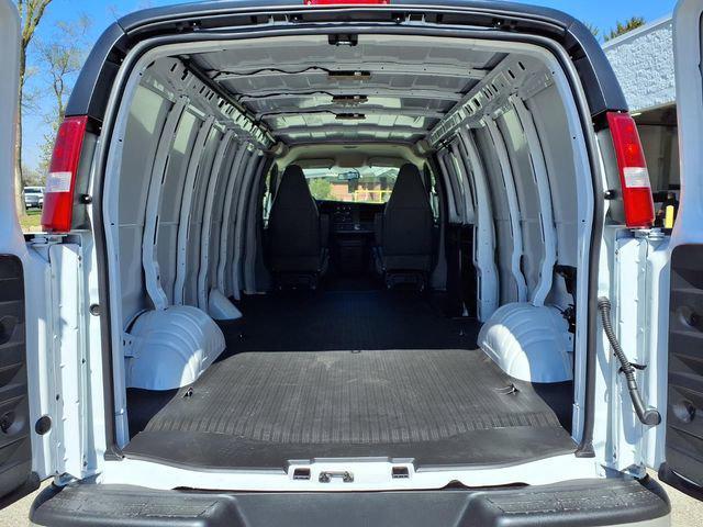 2026 Chevrolet Express Cargo Van 2500 Extended Wheelbase, WT, RWD