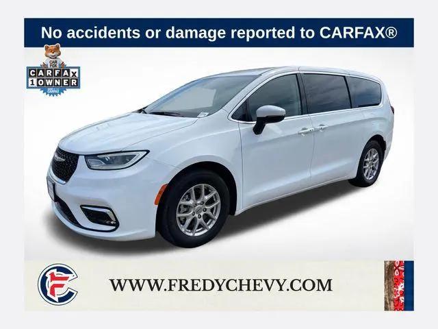 2023 Chrysler Pacifica Touring L for sale in Fredericktown, OH