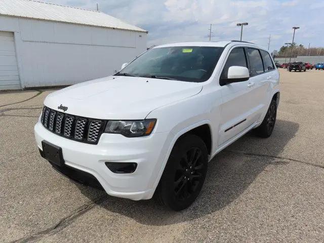 2022 Jeep Grand Cherokee Laredo X 4x4 for sale in Wautoma, WI