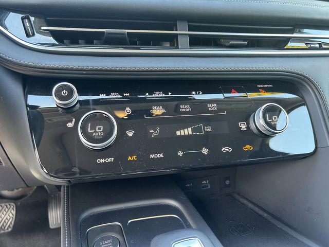 2023 INFINITI QX60 PURE