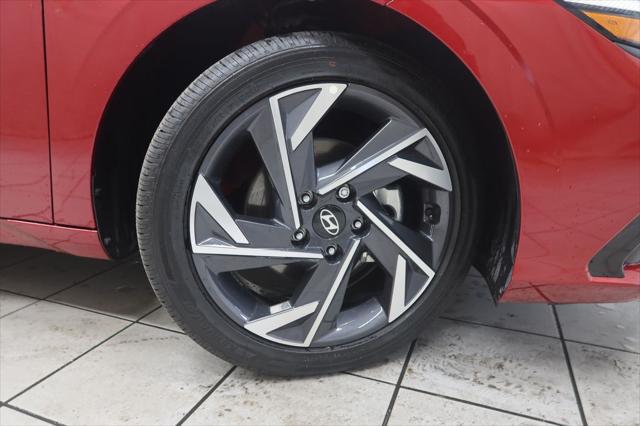 2025 Hyundai Elantra Limited