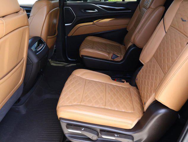 2022 Cadillac Escalade ESV 4WD Sport