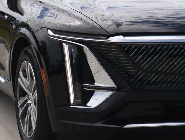 2024 Cadillac iQ Luxury w/1SC