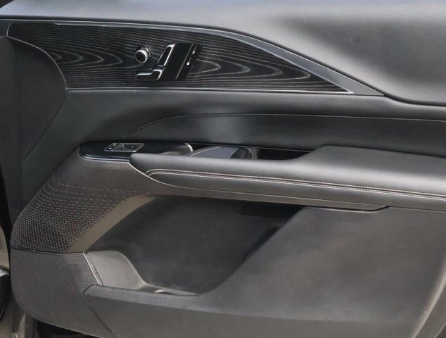 2024 Cadillac iQ Luxury w/1SC