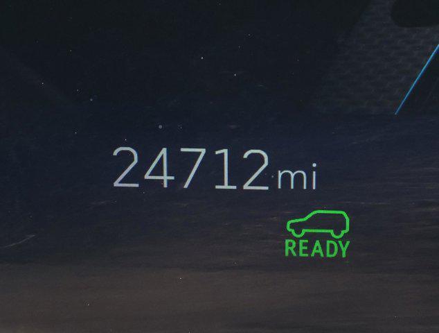 2024 Cadillac iQ Luxury w/1SC