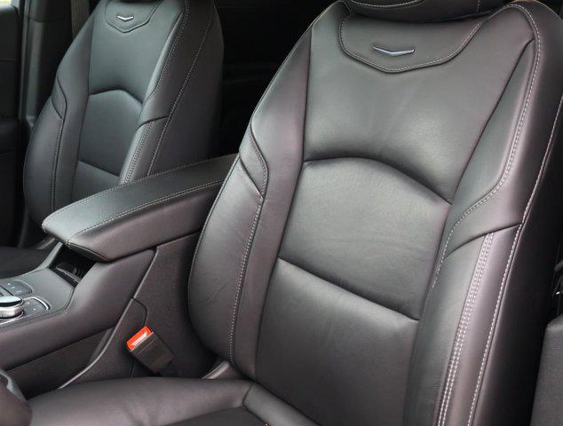 2024 Cadillac XT4 FWD Premium Luxury