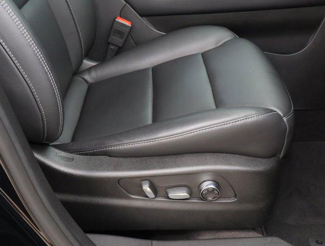 2024 Cadillac XT4 FWD Premium Luxury