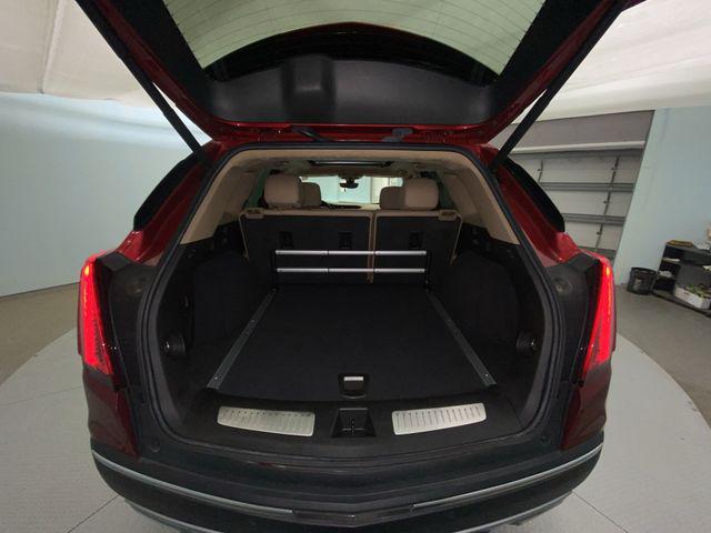 2022 Cadillac XT5 FWD Premium Luxury