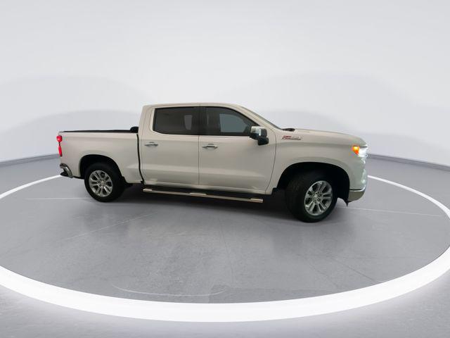 2026 Chevrolet Silverado 1500 4WD Crew Cab Short Bed LTZ