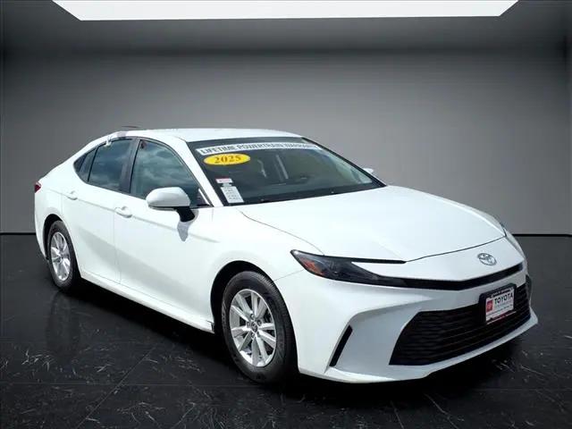 2025 Toyota Camry LE for sale in Bourbonnais, IL