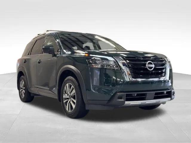 2025 Nissan Pathfinder SL FWD for sale in Fort Wayne, IN