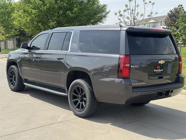 2018 Chevrolet Suburban LT
