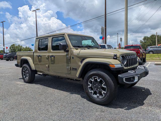 2026 Jeep Gladiator GLADIATOR SAHARA 4X4