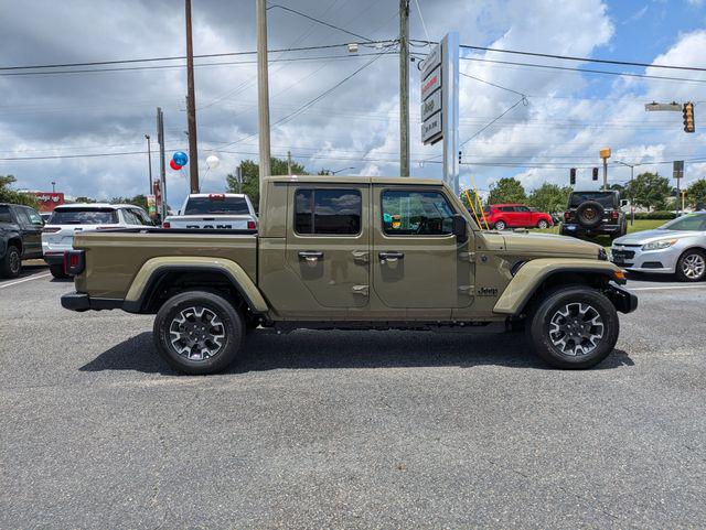 2026 Jeep Gladiator GLADIATOR SAHARA 4X4