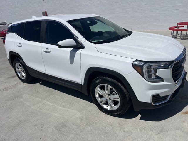 2024 GMC Terrain SLE - Photo 6