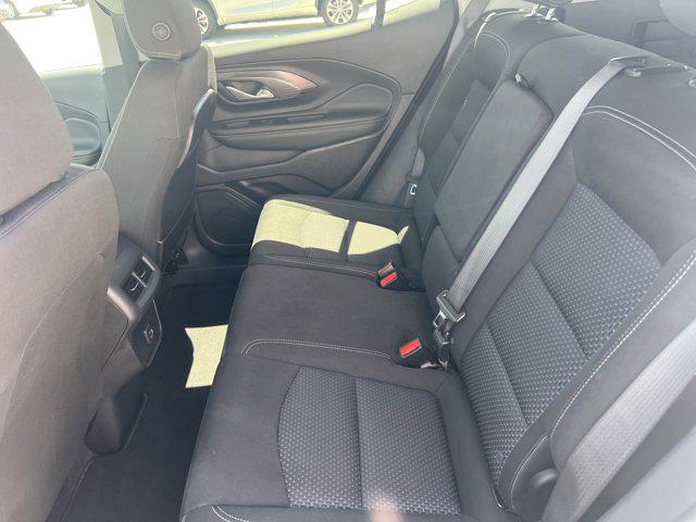 2024 GMC Terrain SLE - Photo 11