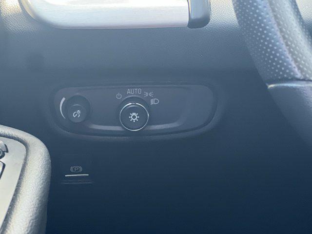 2024 GMC Terrain SLE - Photo 19