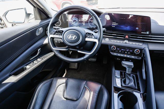 2025 Hyundai Elantra Hybrid Limited