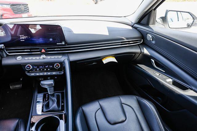 2025 Hyundai Elantra Hybrid Limited