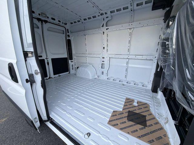 2026 Ram ProMaster Cargo Van Tradesman High Roof 136 WB w/Pass Seat