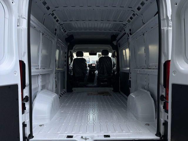 2026 Ram ProMaster Cargo Van Tradesman High Roof 136 WB w/Pass Seat