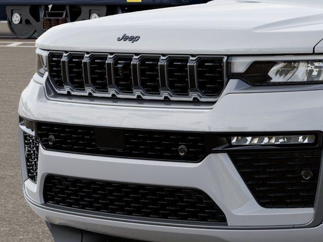 2026 Jeep Grand Cherokee Summit 4x4