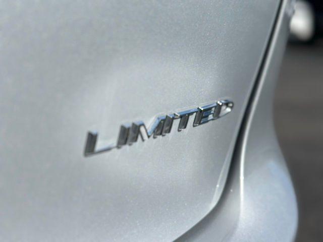 2024 Chrysler Pacifica Limited